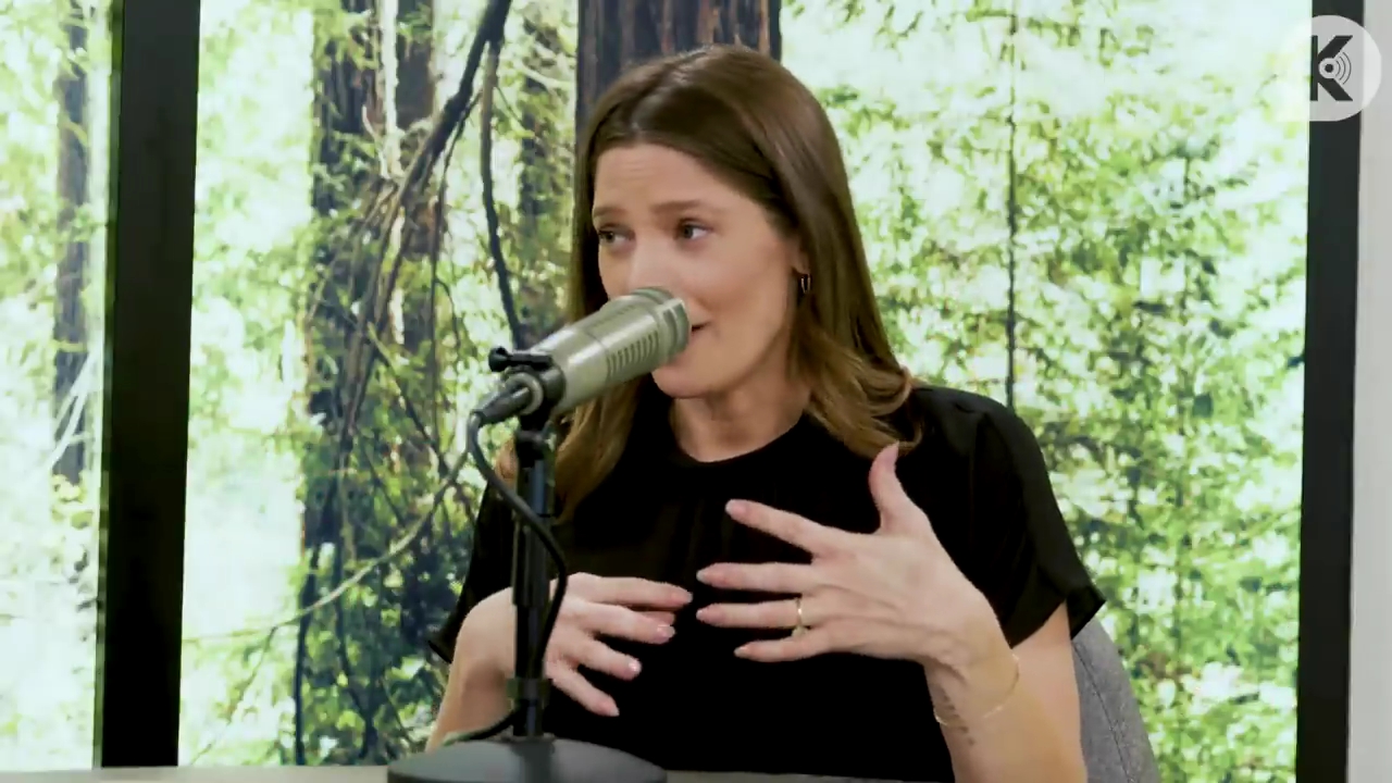 Ashley-Greene-dot-nl_TheTwilightEffect-BreakingDawnPart2-RewatchPart3of3-1393.jpg Ashley-Greene-dot-nl_TheTwilightEffect-BreakingDawnPart2-RewatchPart3of3-1393.jpg