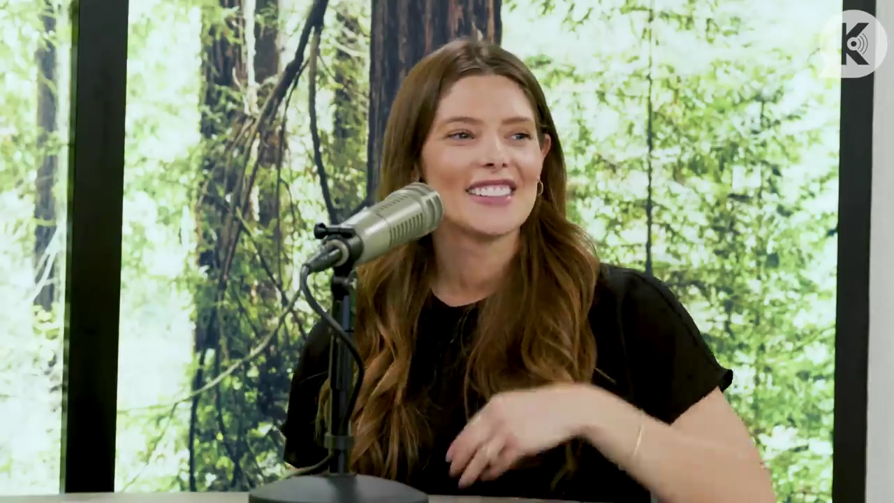 Ashley-Greene-dot-nl_TheTwilightEffect-BreakingDawnPart2-RewatchPart3of3-1475.jpg Ashley-Greene-dot-nl_TheTwilightEffect-BreakingDawnPart2-RewatchPart3of3-1475.jpg