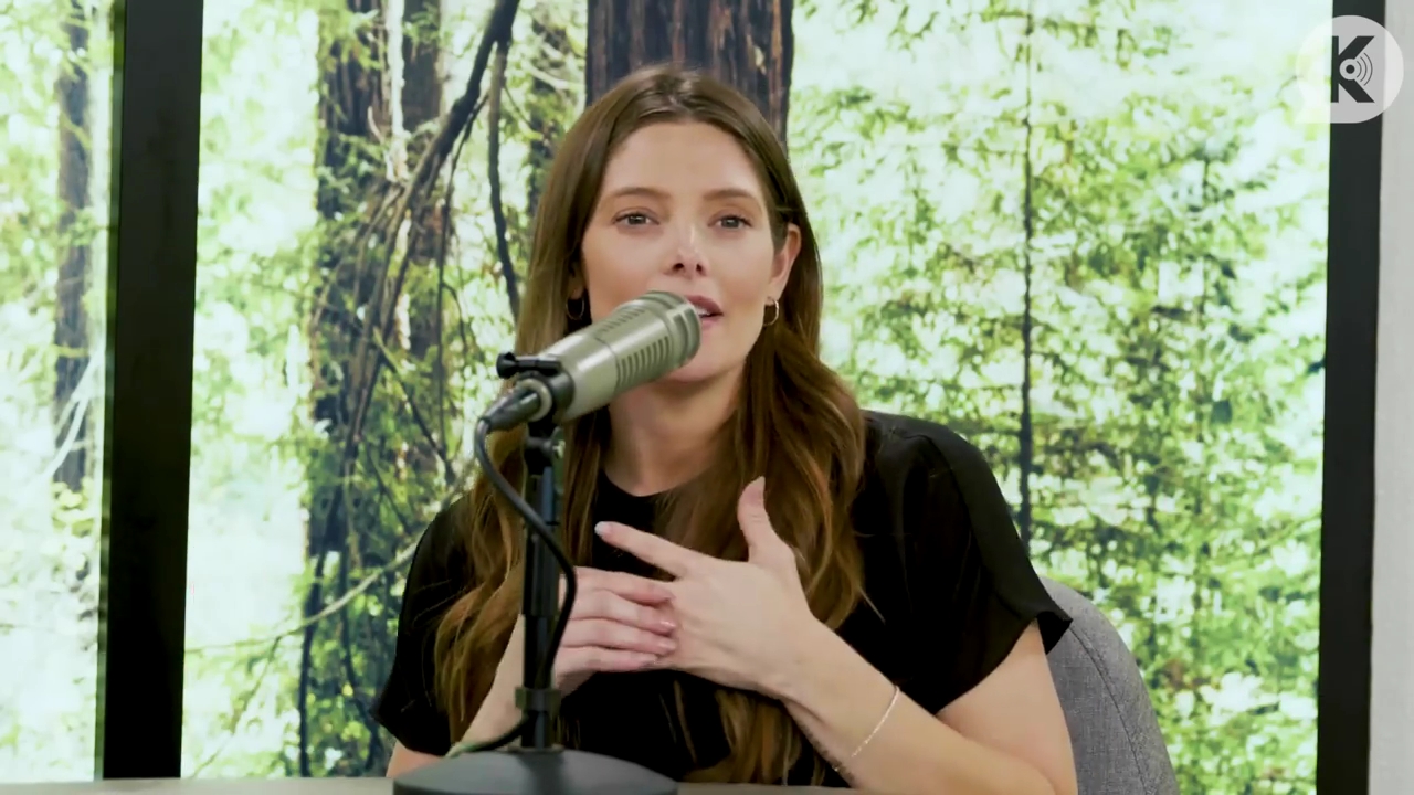 Ashley-Greene-dot-nl_TheTwilightEffect-BreakingDawnPart2-RewatchPart3of3-1501.jpg Ashley-Greene-dot-nl_TheTwilightEffect-BreakingDawnPart2-RewatchPart3of3-1501.jpg