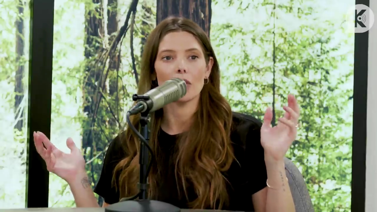 Ashley-Greene-dot-nl_TheTwilightEffect-BreakingDawnPart2-RewatchPart3of3-1505.jpg Ashley-Greene-dot-nl_TheTwilightEffect-BreakingDawnPart2-RewatchPart3of3-1505.jpg