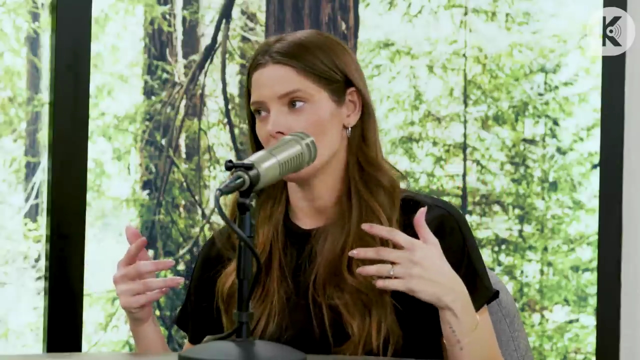 Ashley-Greene-dot-nl_TheTwilightEffect-BreakingDawnPart2-RewatchPart3of3-1506.jpg Ashley-Greene-dot-nl_TheTwilightEffect-BreakingDawnPart2-RewatchPart3of3-1506.jpg