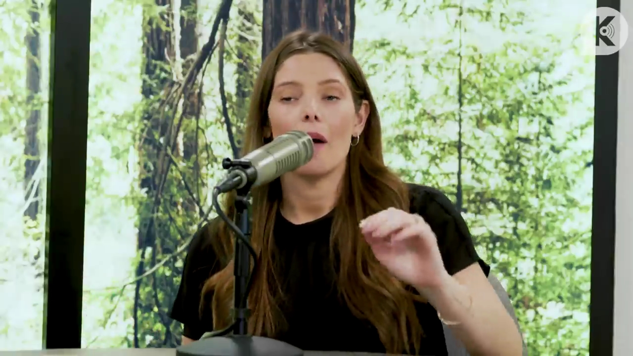 Ashley-Greene-dot-nl_TheTwilightEffect-BreakingDawnPart2-RewatchPart3of3-1508.jpg Ashley-Greene-dot-nl_TheTwilightEffect-BreakingDawnPart2-RewatchPart3of3-1508.jpg