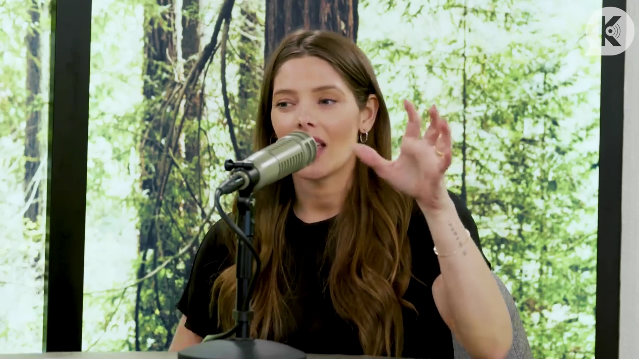 Ashley-Greene-dot-nl_TheTwilightEffect-BreakingDawnPart2-RewatchPart3of3-1520.jpg Ashley-Greene-dot-nl_TheTwilightEffect-BreakingDawnPart2-RewatchPart3of3-1520.jpg