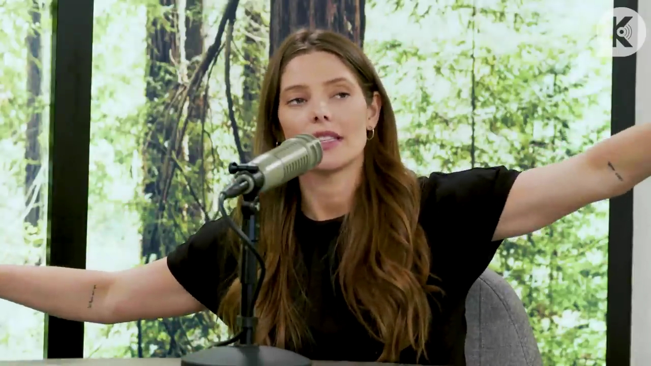 Ashley-Greene-dot-nl_TheTwilightEffect-BreakingDawnPart2-RewatchPart3of3-1532.jpg Ashley-Greene-dot-nl_TheTwilightEffect-BreakingDawnPart2-RewatchPart3of3-1532.jpg