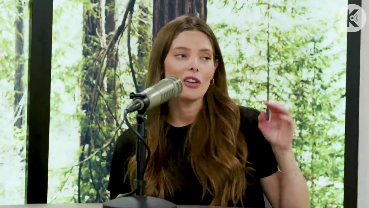 Ashley-Greene-dot-nl_TheTwilightEffect-BreakingDawnPart2-RewatchPart3of3-1576.jpg