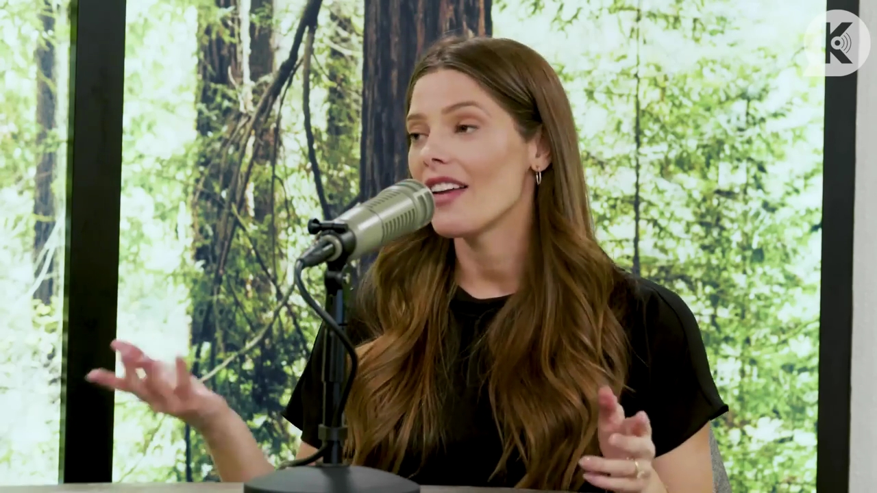 Ashley-Greene-dot-nl_TheTwilightEffect-BreakingDawnPart2-RewatchPart3of3-1586.jpg Ashley-Greene-dot-nl_TheTwilightEffect-BreakingDawnPart2-RewatchPart3of3-1586.jpg