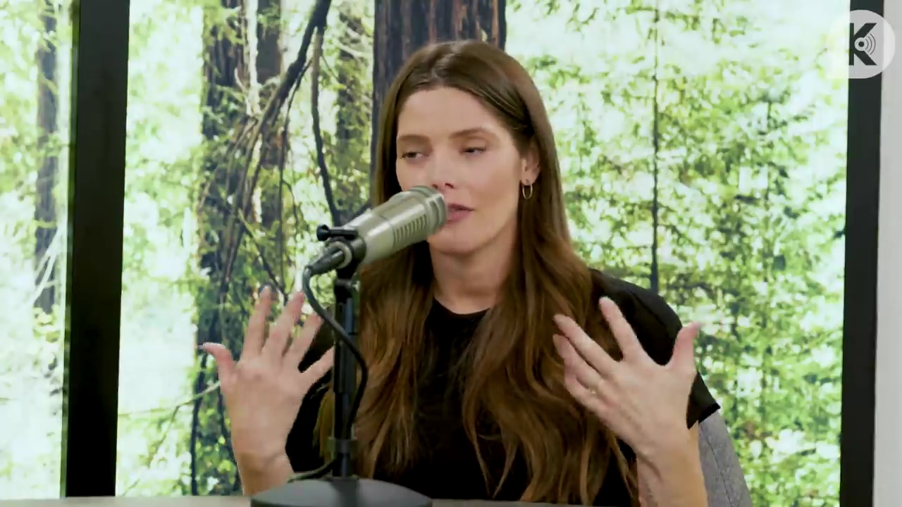 Ashley-Greene-dot-nl_TheTwilightEffect-BreakingDawnPart2-RewatchPart3of3-1608.jpg Ashley-Greene-dot-nl_TheTwilightEffect-BreakingDawnPart2-RewatchPart3of3-1608.jpg