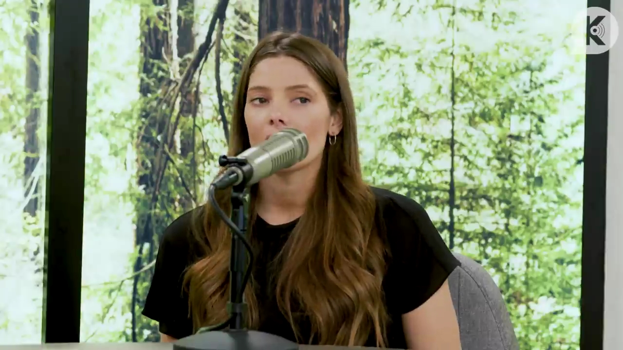 Ashley-Greene-dot-nl_TheTwilightEffect-BreakingDawnPart2-RewatchPart3of3-1621.jpg Ashley-Greene-dot-nl_TheTwilightEffect-BreakingDawnPart2-RewatchPart3of3-1621.jpg