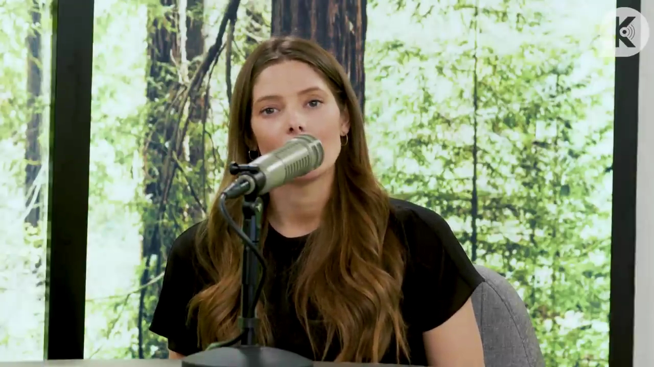 Ashley-Greene-dot-nl_TheTwilightEffect-BreakingDawnPart2-RewatchPart3of3-1623.jpg Ashley-Greene-dot-nl_TheTwilightEffect-BreakingDawnPart2-RewatchPart3of3-1623.jpg