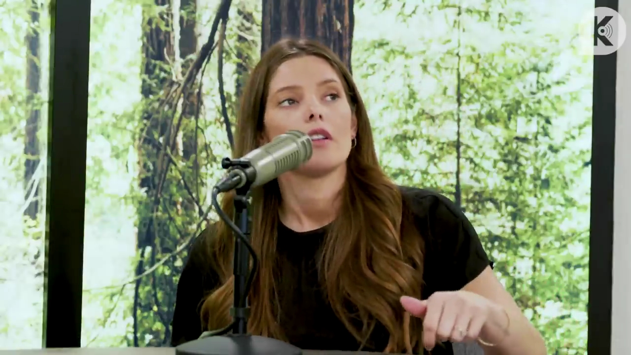 Ashley-Greene-dot-nl_TheTwilightEffect-BreakingDawnPart2-RewatchPart3of3-1654.jpg Ashley-Greene-dot-nl_TheTwilightEffect-BreakingDawnPart2-RewatchPart3of3-1654.jpg