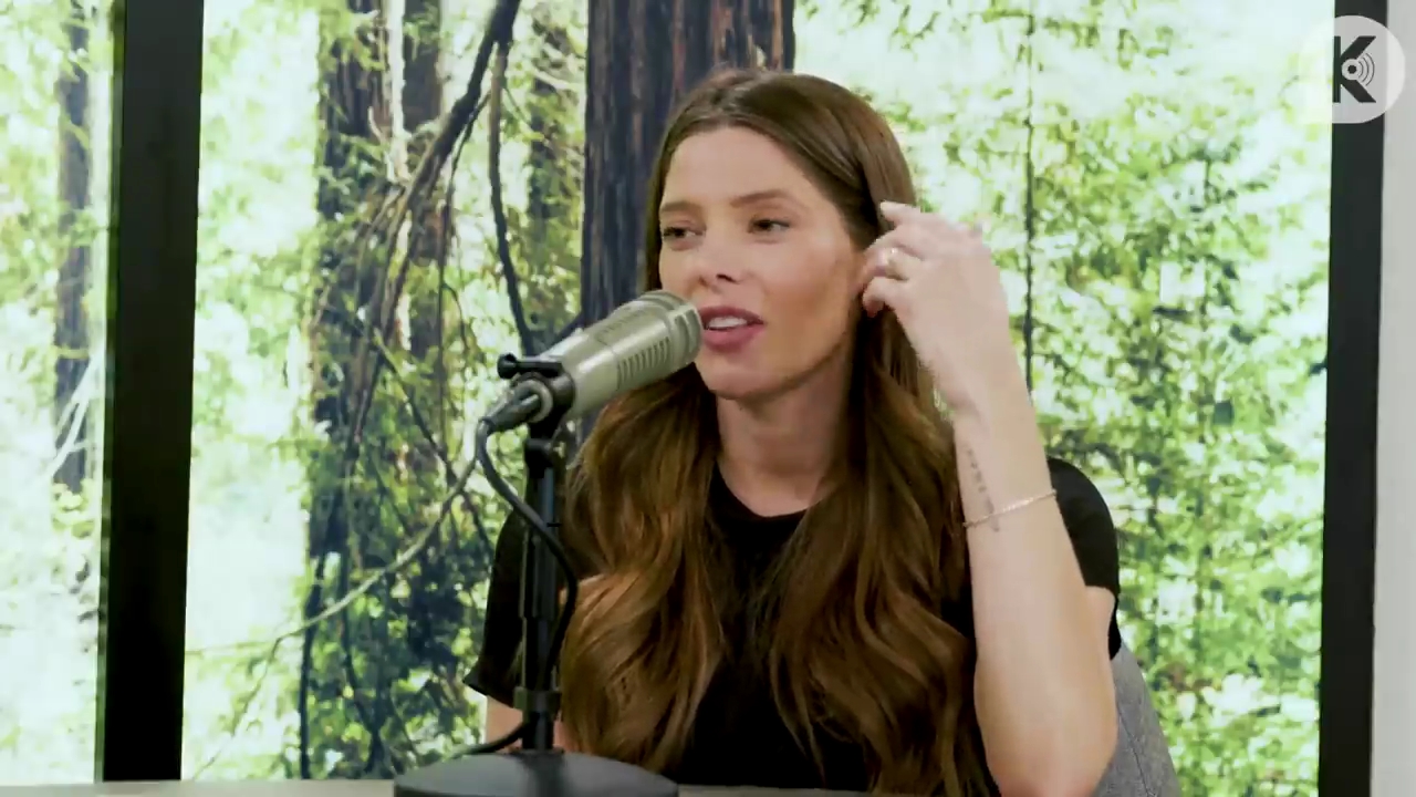 Ashley-Greene-dot-nl_TheTwilightEffect-BreakingDawnPart2-RewatchPart3of3-1687.jpg Ashley-Greene-dot-nl_TheTwilightEffect-BreakingDawnPart2-RewatchPart3of3-1687.jpg