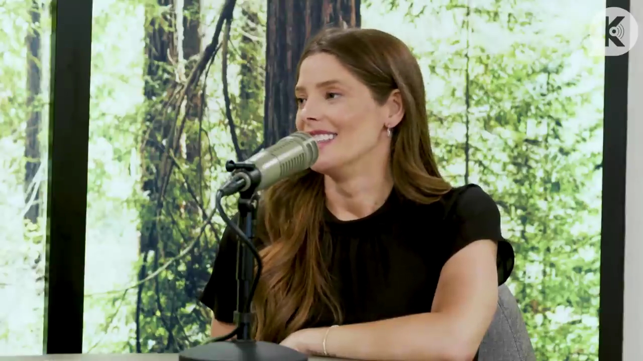 Ashley-Greene-dot-nl_TheTwilightEffect-BreakingDawnPart2-RewatchPart3of3-1763.jpg