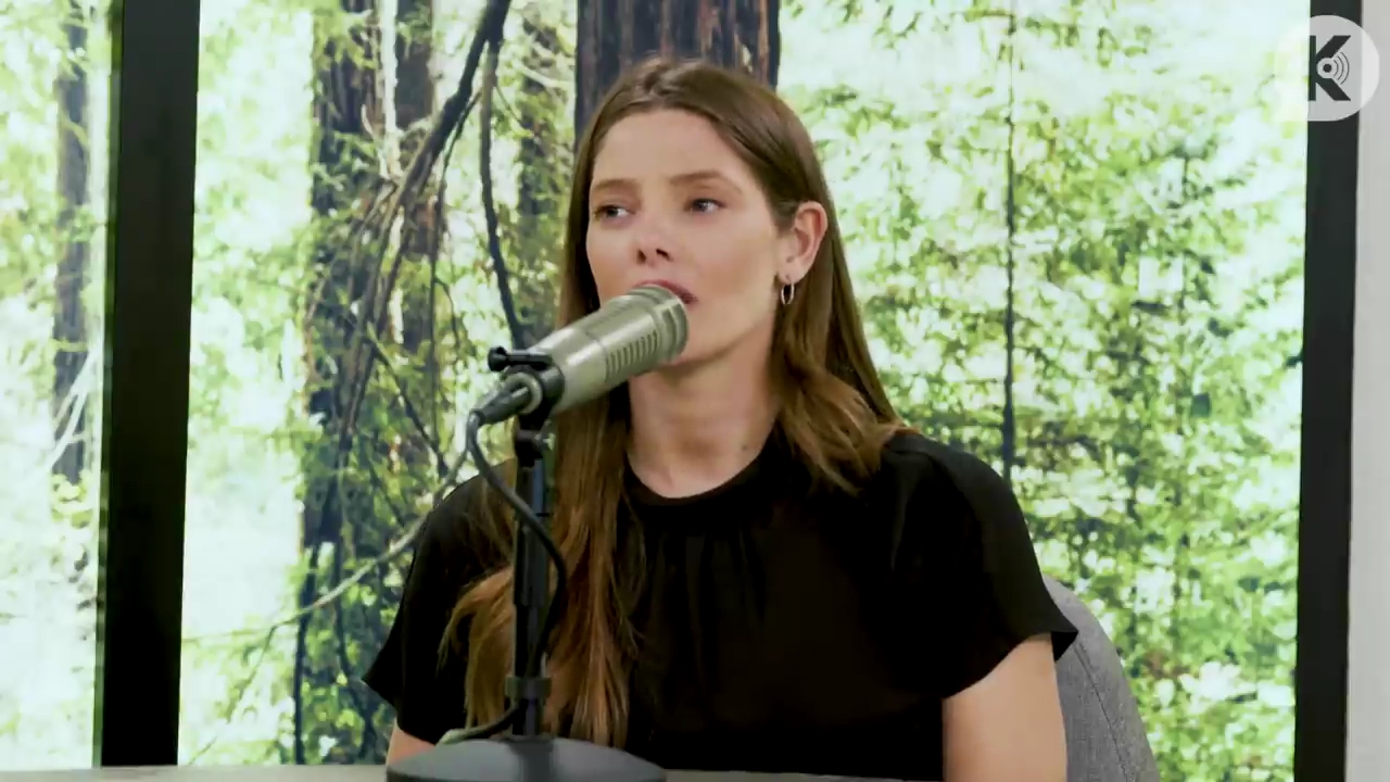 Ashley-Greene-dot-nl_TheTwilightEffect-BreakingDawnPart2-RewatchPart3of3-1793.jpg Ashley-Greene-dot-nl_TheTwilightEffect-BreakingDawnPart2-RewatchPart3of3-1793.jpg