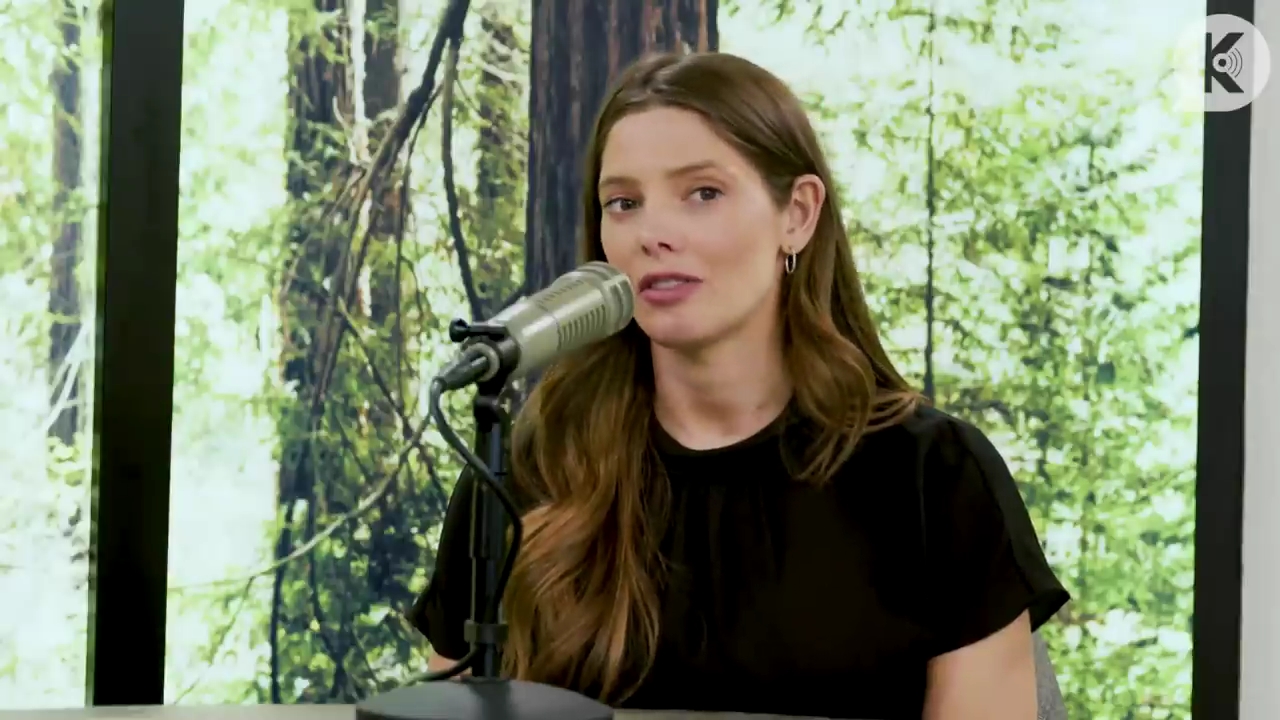 Ashley-Greene-dot-nl_TheTwilightEffect-BreakingDawnPart2-RewatchPart3of3-1810.jpg Ashley-Greene-dot-nl_TheTwilightEffect-BreakingDawnPart2-RewatchPart3of3-1810.jpg