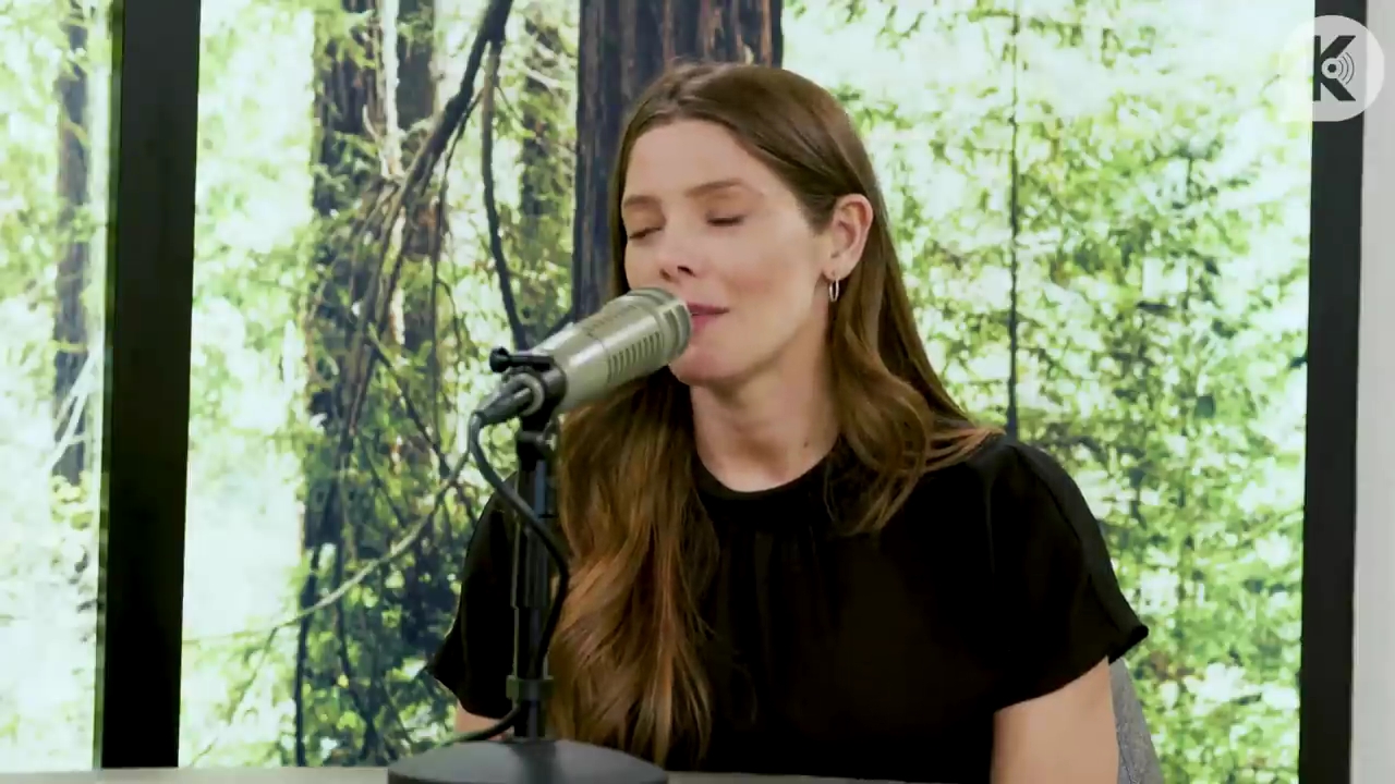 Ashley-Greene-dot-nl_TheTwilightEffect-BreakingDawnPart2-RewatchPart3of3-1815.jpg Ashley-Greene-dot-nl_TheTwilightEffect-BreakingDawnPart2-RewatchPart3of3-1815.jpg