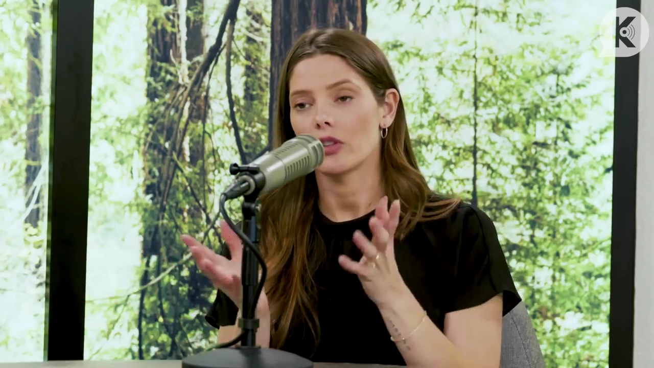 Ashley-Greene-dot-nl_TheTwilightEffect-BreakingDawnPart2-RewatchPart3of3-1825.jpg Ashley-Greene-dot-nl_TheTwilightEffect-BreakingDawnPart2-RewatchPart3of3-1825.jpg