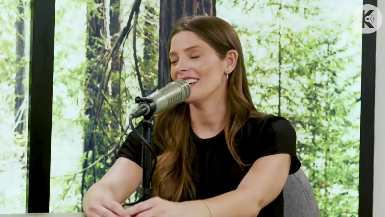 Ashley-Greene-dot-nl_TheTwilightEffect-BreakingDawnPart2-RewatchPart3of3-1868.jpg Ashley-Greene-dot-nl_TheTwilightEffect-BreakingDawnPart2-RewatchPart3of3-1868.jpg