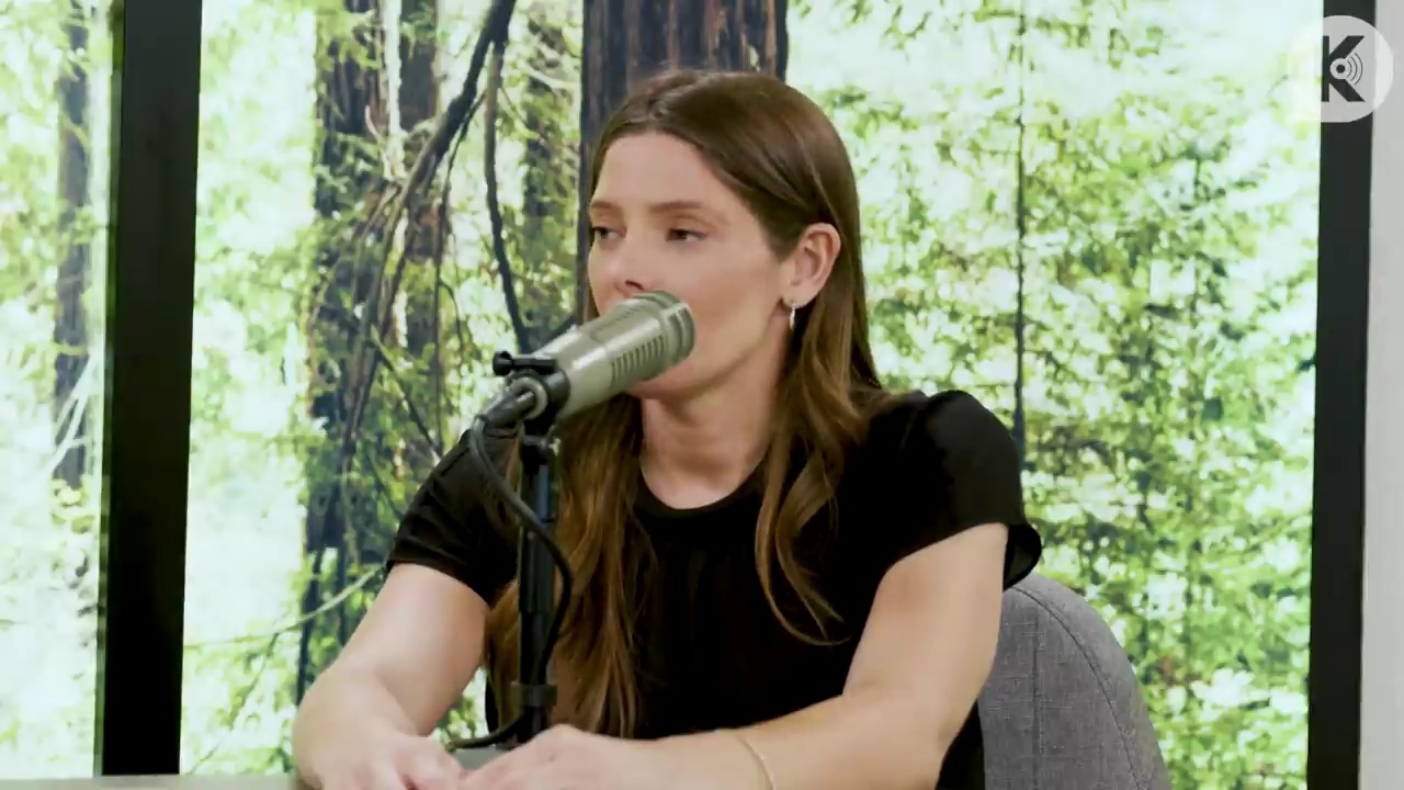 Ashley-Greene-dot-nl_TheTwilightEffect-BreakingDawnPart2-RewatchPart3of3-1902.jpg Ashley-Greene-dot-nl_TheTwilightEffect-BreakingDawnPart2-RewatchPart3of3-1902.jpg