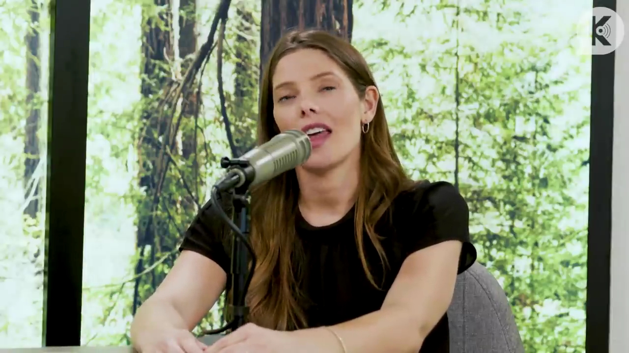 Ashley-Greene-dot-nl_TheTwilightEffect-BreakingDawnPart2-RewatchPart3of3-1922.jpg Ashley-Greene-dot-nl_TheTwilightEffect-BreakingDawnPart2-RewatchPart3of3-1922.jpg