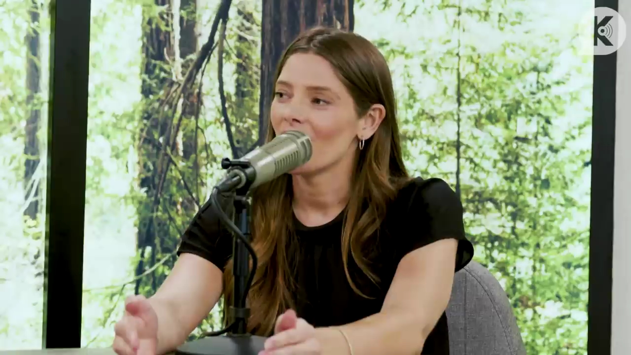 Ashley-Greene-dot-nl_TheTwilightEffect-BreakingDawnPart2-RewatchPart3of3-1940.jpg Ashley-Greene-dot-nl_TheTwilightEffect-BreakingDawnPart2-RewatchPart3of3-1940.jpg