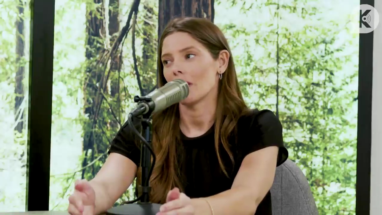 Ashley-Greene-dot-nl_TheTwilightEffect-BreakingDawnPart2-RewatchPart3of3-1946.jpg Ashley-Greene-dot-nl_TheTwilightEffect-BreakingDawnPart2-RewatchPart3of3-1946.jpg