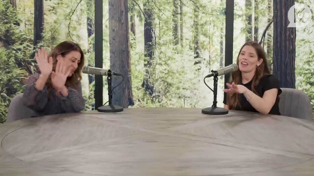 Ashley-Greene-dot-nl_TheTwilightEffect-BreakingDawnPart2-RewatchPart3of3-1959.jpg