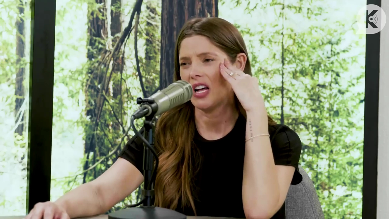 Ashley-Greene-dot-nl_TheTwilightEffect-BreakingDawnPart2-RewatchPart3of3-2039.jpg Ashley-Greene-dot-nl_TheTwilightEffect-BreakingDawnPart2-RewatchPart3of3-2039.jpg