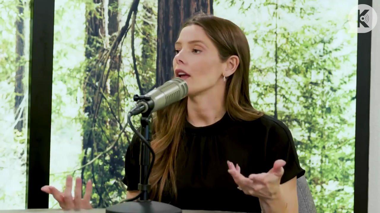 Ashley-Greene-dot-nl_TheTwilightEffect-BreakingDawnPart2-RewatchPart3of3-2153.jpg Ashley-Greene-dot-nl_TheTwilightEffect-BreakingDawnPart2-RewatchPart3of3-2153.jpg