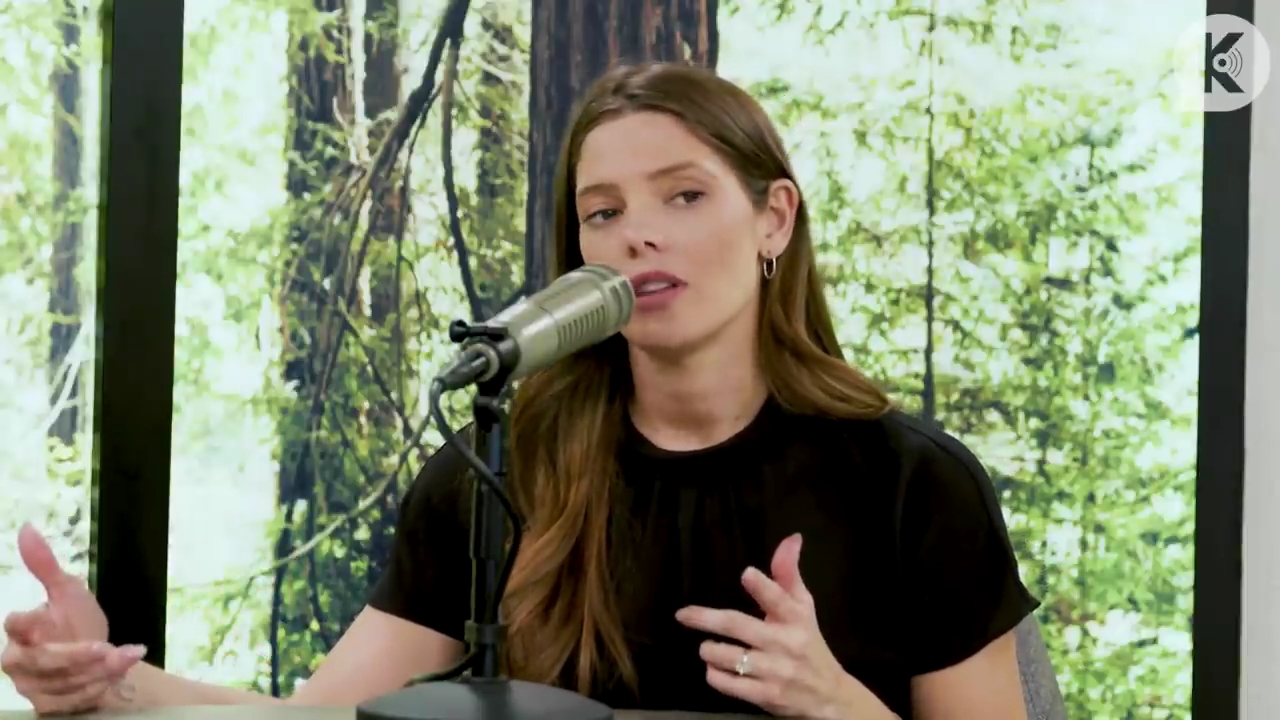 Ashley-Greene-dot-nl_TheTwilightEffect-BreakingDawnPart2-RewatchPart3of3-2161.jpg Ashley-Greene-dot-nl_TheTwilightEffect-BreakingDawnPart2-RewatchPart3of3-2161.jpg