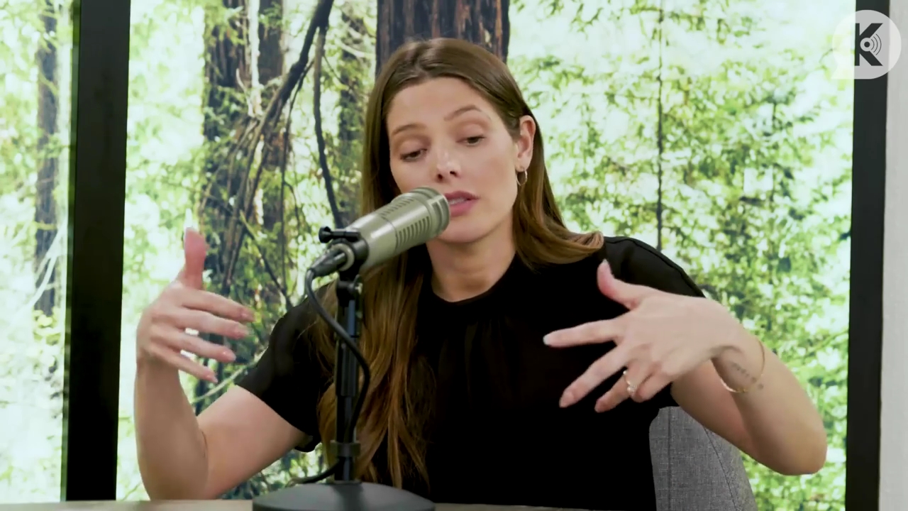 Ashley-Greene-dot-nl_TheTwilightEffect-BreakingDawnPart2-RewatchPart3of3-2164.jpg Ashley-Greene-dot-nl_TheTwilightEffect-BreakingDawnPart2-RewatchPart3of3-2164.jpg