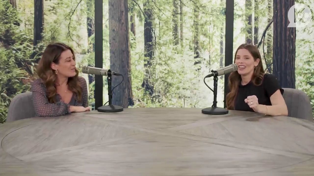 Ashley-Greene-dot-nl_TheTwilightEffect-BreakingDawnPart2-RewatchPart3of3-2251.jpg Ashley-Greene-dot-nl_TheTwilightEffect-BreakingDawnPart2-RewatchPart3of3-2251.jpg