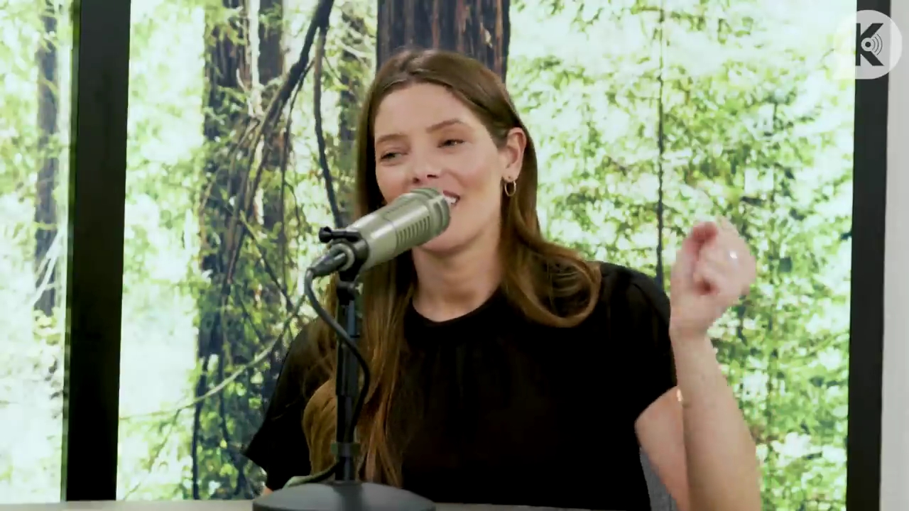 Ashley-Greene-dot-nl_TheTwilightEffect-BreakingDawnPart2-RewatchPart3of3-2255.jpg Ashley-Greene-dot-nl_TheTwilightEffect-BreakingDawnPart2-RewatchPart3of3-2255.jpg