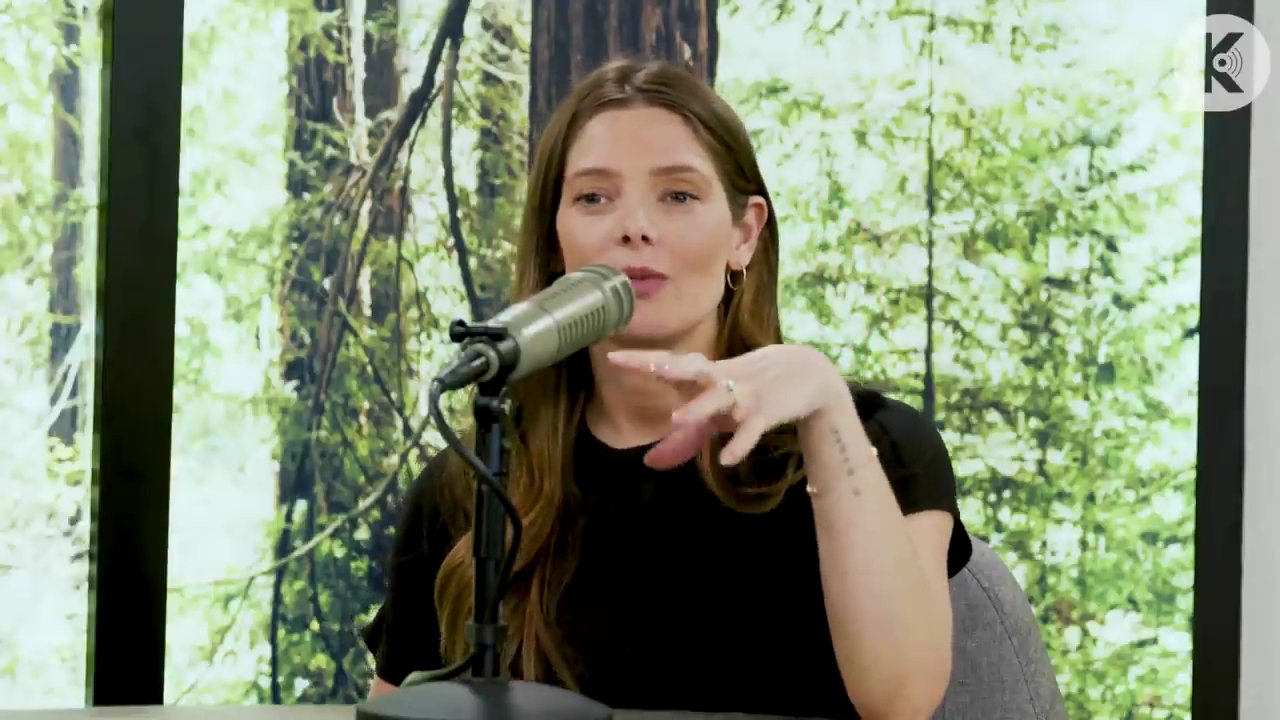 Ashley-Greene-dot-nl_TheTwilightEffect-BreakingDawnPart2-RewatchPart3of3-2270.jpg Ashley-Greene-dot-nl_TheTwilightEffect-BreakingDawnPart2-RewatchPart3of3-2270.jpg