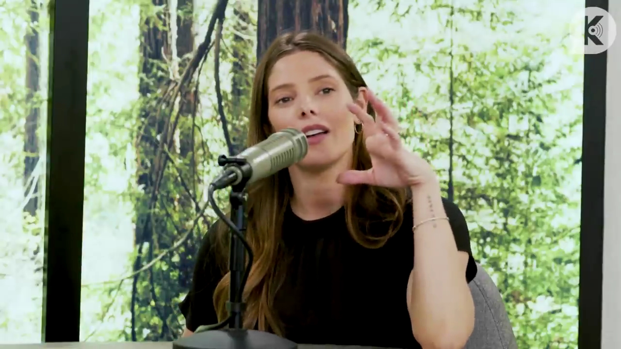 Ashley-Greene-dot-nl_TheTwilightEffect-BreakingDawnPart2-RewatchPart3of3-2271.jpg Ashley-Greene-dot-nl_TheTwilightEffect-BreakingDawnPart2-RewatchPart3of3-2271.jpg