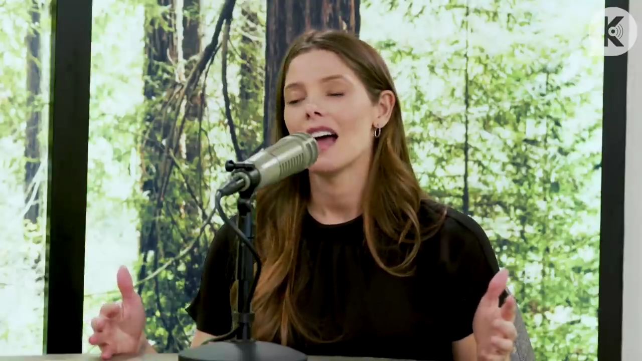 Ashley-Greene-dot-nl_TheTwilightEffect-BreakingDawnPart2-RewatchPart3of3-2282.jpg Ashley-Greene-dot-nl_TheTwilightEffect-BreakingDawnPart2-RewatchPart3of3-2282.jpg