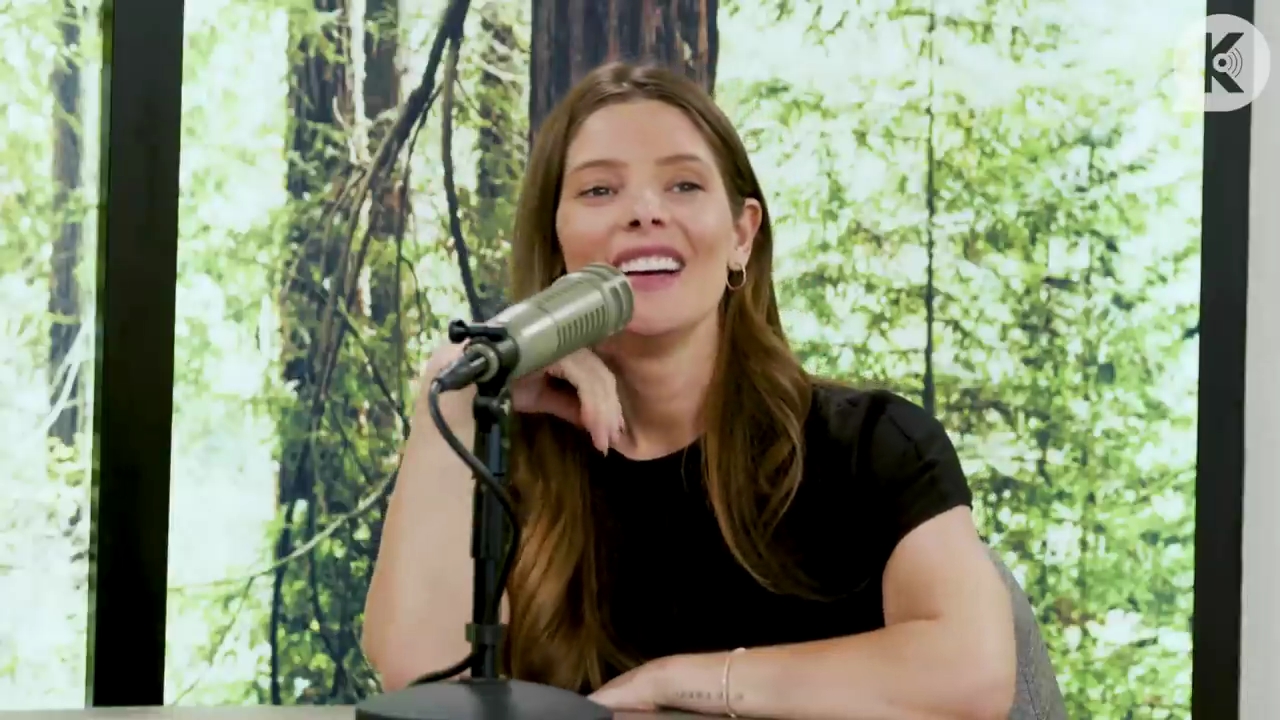 Ashley-Greene-dot-nl_TheTwilightEffect-BreakingDawnPart2-RewatchPart3of3-2319.jpg Ashley-Greene-dot-nl_TheTwilightEffect-BreakingDawnPart2-RewatchPart3of3-2319.jpg