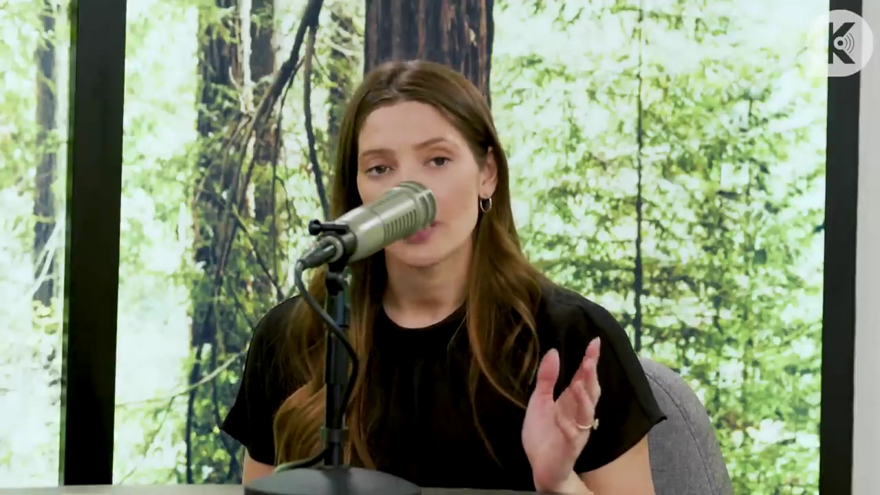 Ashley-Greene-dot-nl_TheTwilightEffect-BreakingDawnPart2-RewatchPart3of3-2413.jpg