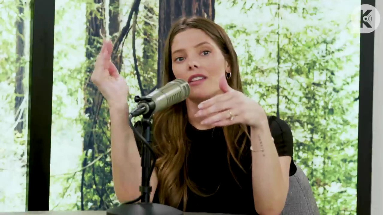 Ashley-Greene-dot-nl_TheTwilightEffect-BreakingDawnPart2-RewatchPart3of3-2462.jpg Ashley-Greene-dot-nl_TheTwilightEffect-BreakingDawnPart2-RewatchPart3of3-2462.jpg