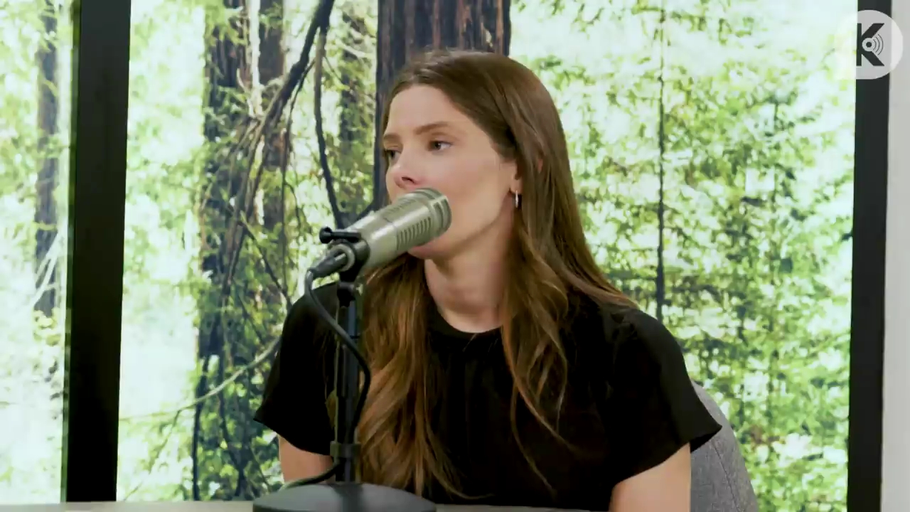 Ashley-Greene-dot-nl_TheTwilightEffect-BreakingDawnPart2-RewatchPart3of3-2498.jpg Ashley-Greene-dot-nl_TheTwilightEffect-BreakingDawnPart2-RewatchPart3of3-2498.jpg