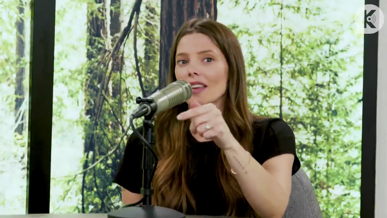 Ashley-Greene-dot-nl_TheTwilightEffect-BreakingDawnPart2-RewatchPart3of3-2557.jpg Ashley-Greene-dot-nl_TheTwilightEffect-BreakingDawnPart2-RewatchPart3of3-2557.jpg