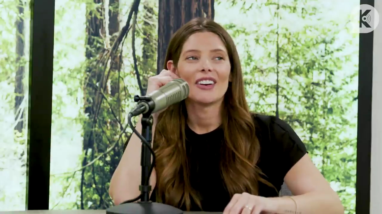 Ashley-Greene-dot-nl_TheTwilightEffect-BreakingDawnPart2-RewatchPart3of3-2596.jpg Ashley-Greene-dot-nl_TheTwilightEffect-BreakingDawnPart2-RewatchPart3of3-2596.jpg