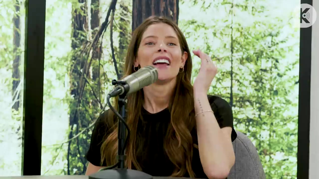 Ashley-Greene-dot-nl_TheTwilightEffect-BreakingDawnPart2-RewatchPart3of3-2673.jpg Ashley-Greene-dot-nl_TheTwilightEffect-BreakingDawnPart2-RewatchPart3of3-2673.jpg