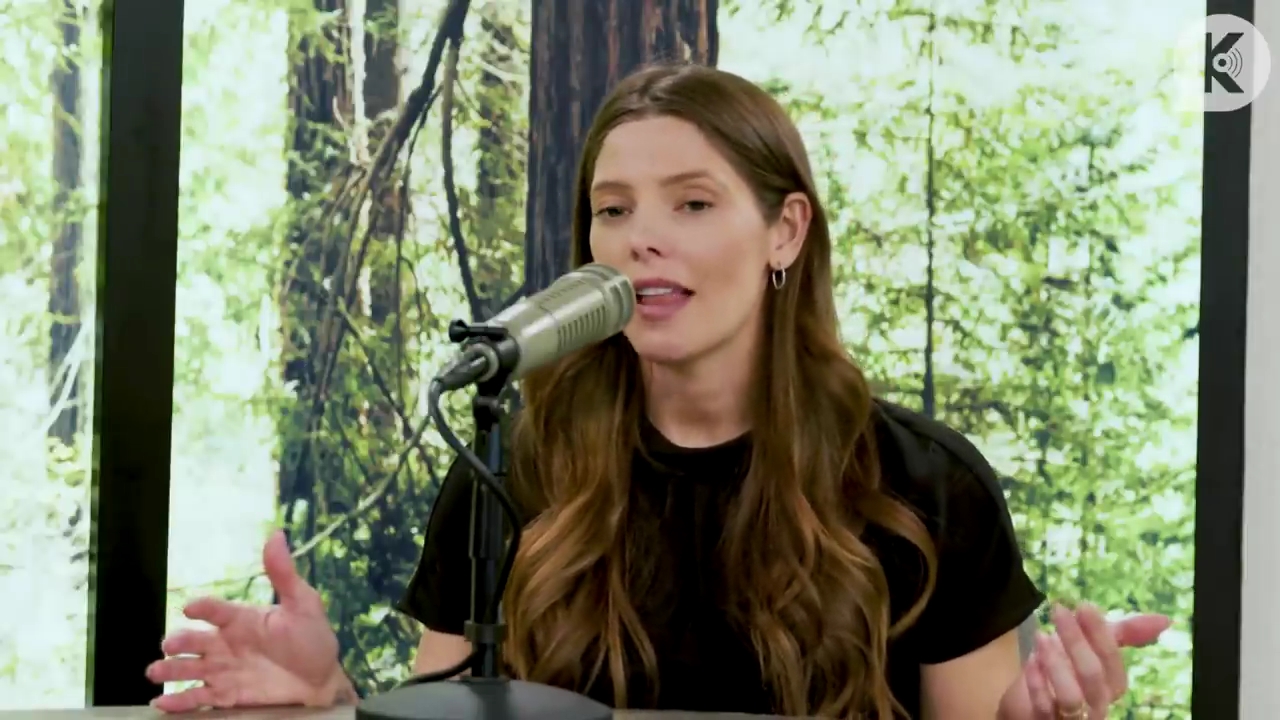 Ashley-Greene-dot-nl_TheTwilightEffect-BreakingDawnPart2-RewatchPart3of3-2750.jpg Ashley-Greene-dot-nl_TheTwilightEffect-BreakingDawnPart2-RewatchPart3of3-2750.jpg