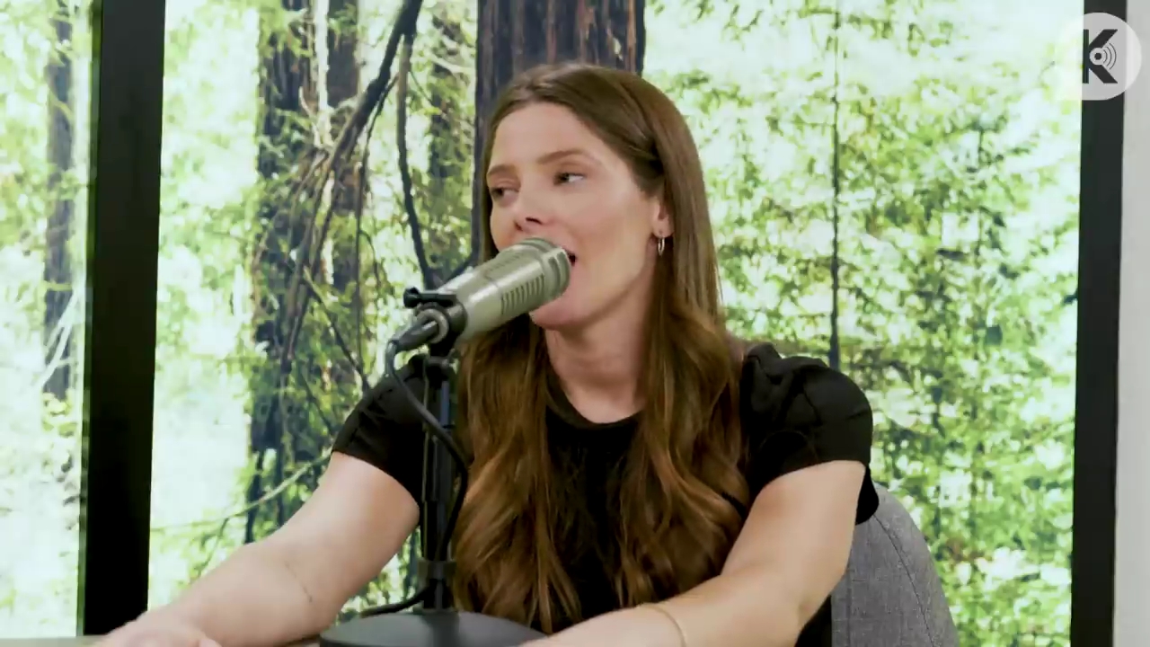 Ashley-Greene-dot-nl_TheTwilightEffect-BreakingDawnPart2-RewatchPart3of3-2812.jpg Ashley-Greene-dot-nl_TheTwilightEffect-BreakingDawnPart2-RewatchPart3of3-2812.jpg