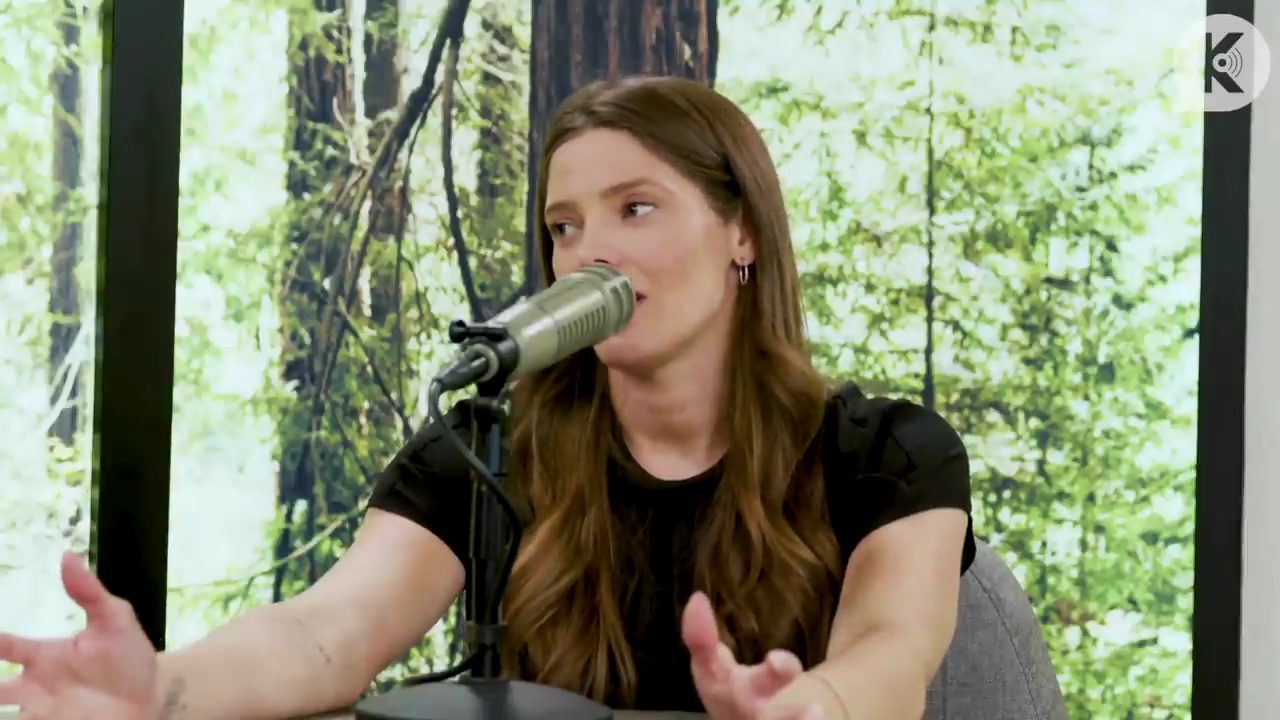 Ashley-Greene-dot-nl_TheTwilightEffect-BreakingDawnPart2-RewatchPart3of3-2833.jpg Ashley-Greene-dot-nl_TheTwilightEffect-BreakingDawnPart2-RewatchPart3of3-2833.jpg