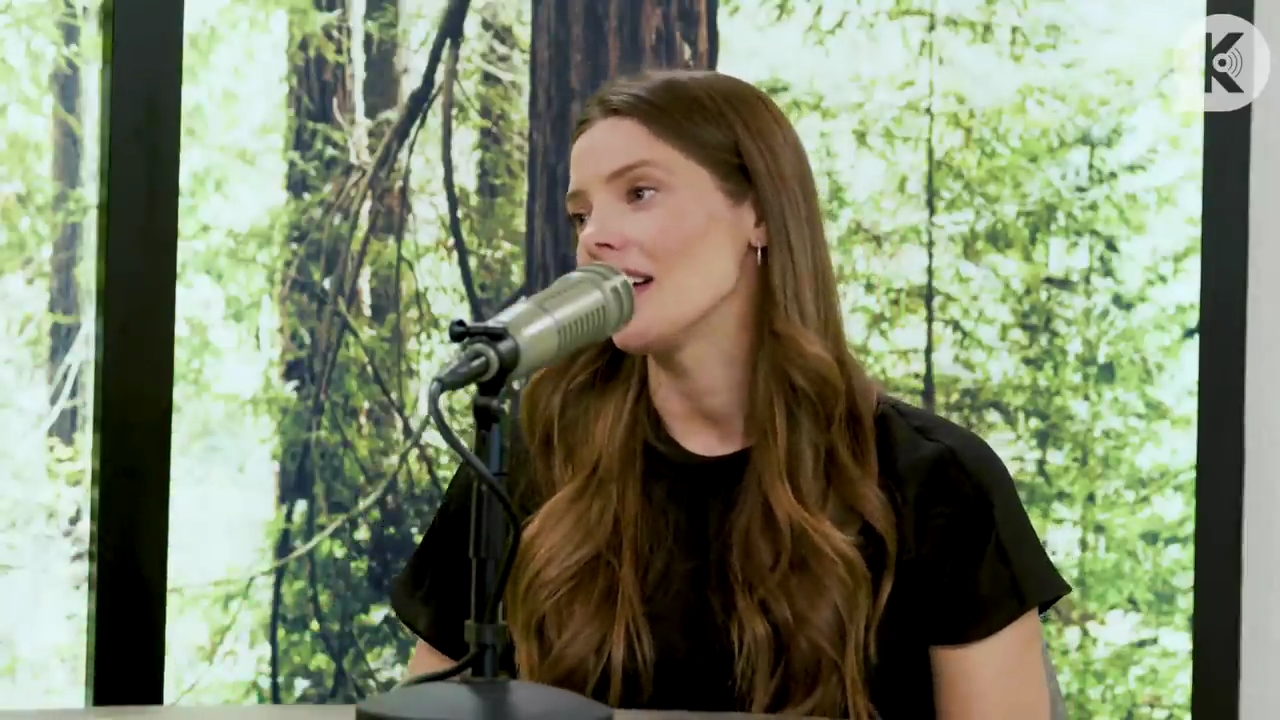 Ashley-Greene-dot-nl_TheTwilightEffect-BreakingDawnPart2-RewatchPart3of3-2836.jpg Ashley-Greene-dot-nl_TheTwilightEffect-BreakingDawnPart2-RewatchPart3of3-2836.jpg