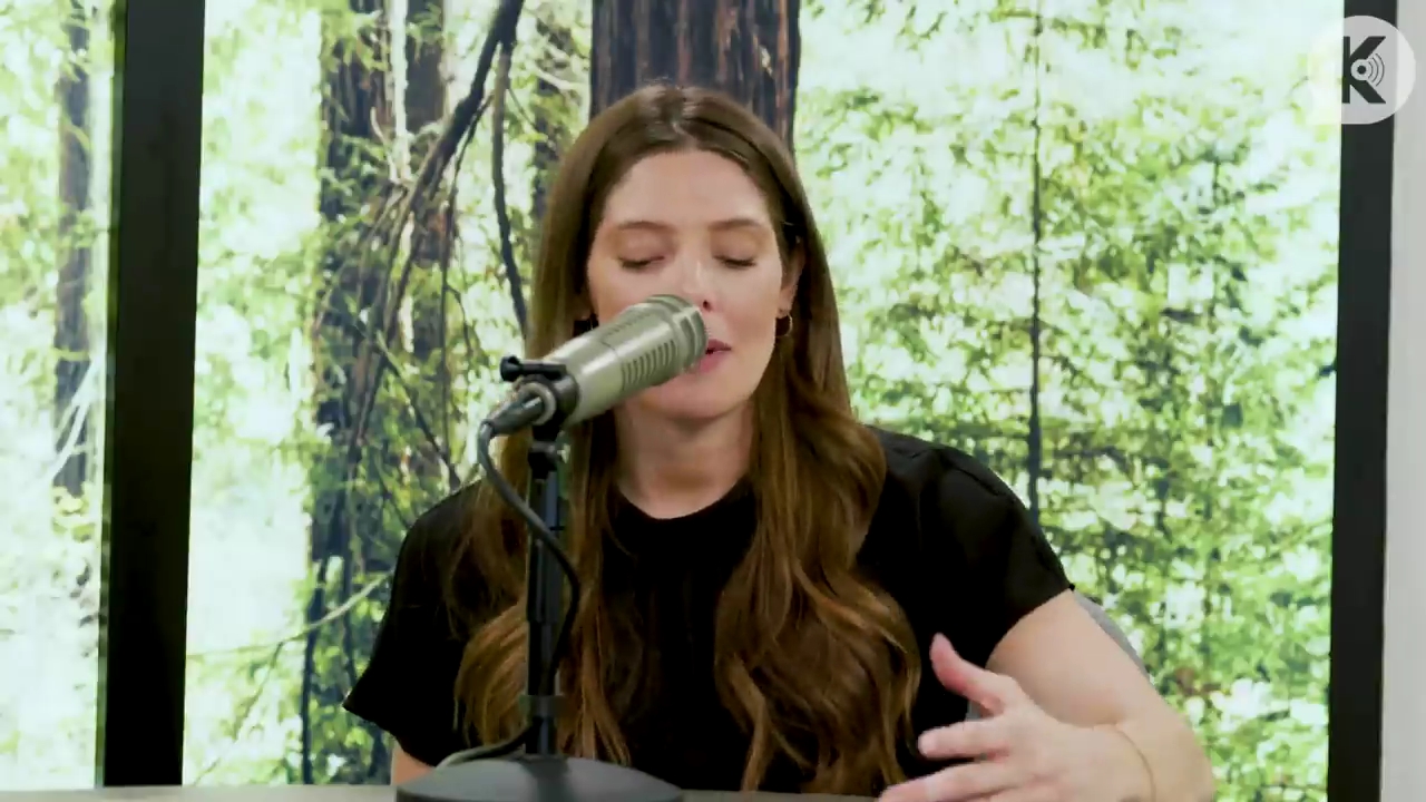 Ashley-Greene-dot-nl_TheTwilightEffect-BreakingDawnPart2-RewatchPart3of3-2895.jpg Ashley-Greene-dot-nl_TheTwilightEffect-BreakingDawnPart2-RewatchPart3of3-2895.jpg