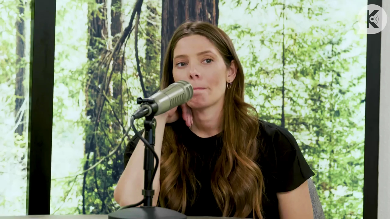 Ashley-Greene-dot-nl_TheTwilightEffect-BreakingDawnPart2-RewatchPart3of3-2979.jpg