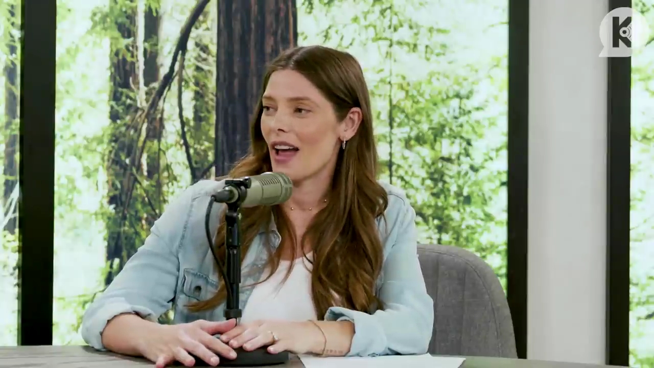 Ashley-Greene-dot-nl_TheTwilightEffect-BreakingDawnPart2-RewatchPart3of3-2987.jpg Ashley-Greene-dot-nl_TheTwilightEffect-BreakingDawnPart2-RewatchPart3of3-2987.jpg