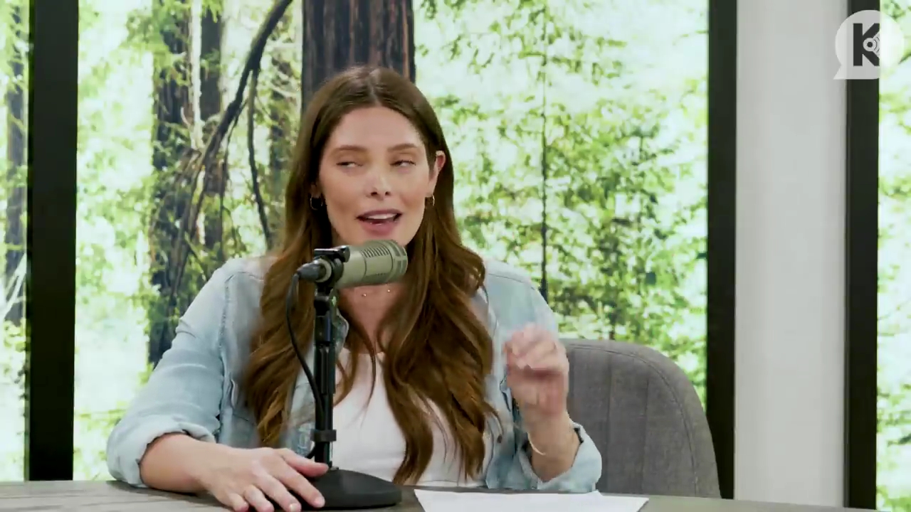 Ashley-Greene-dot-nl_TheTwilightEffect-BreakingDawnPart2-RewatchPart3of3-2995.jpg